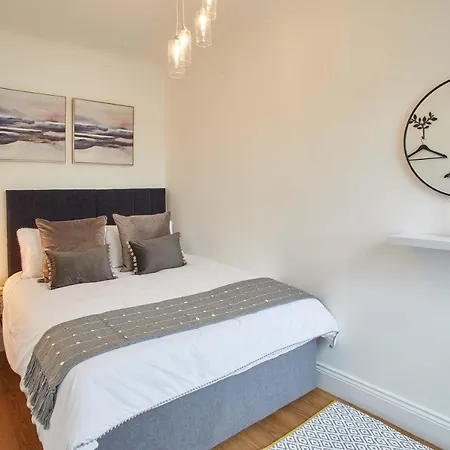 Lägenhet Host & - Little Acorn *